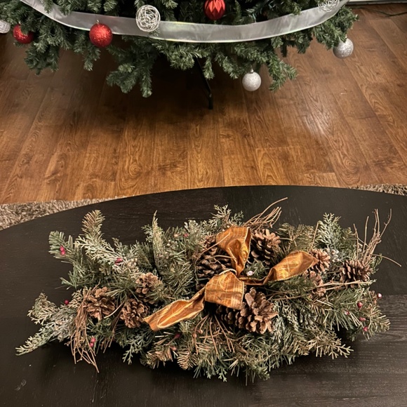 Christmas Garland Swag - Picture 2 of 2